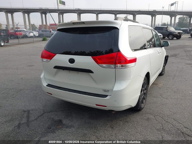 2012 Toyota Sienna Xle 7 Passenger მანქანა იყიდება აუქციონზე, vin: 5TDDK3DC2CS045296, აუქციონის ნომერი: 40091804