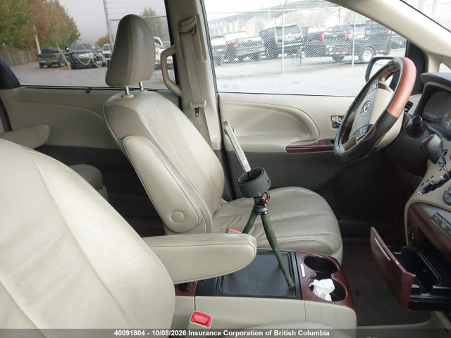 2012 Toyota Sienna Xle 7 Passenger მანქანა იყიდება აუქციონზე, vin: 5TDDK3DC2CS045296, აუქციონის ნომერი: 40091804