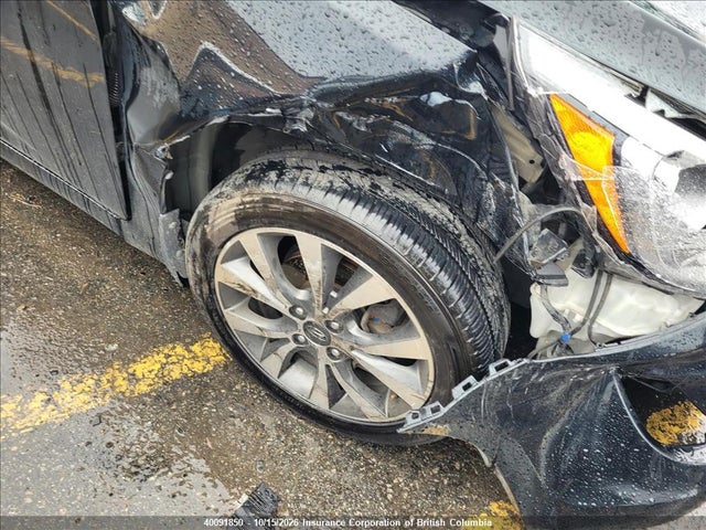KMHCT5AE2HU309755 Hyundai ACCENT SE