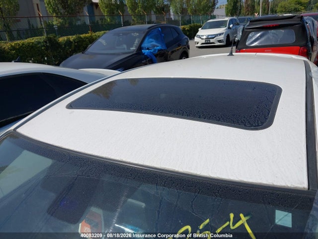 40083209 :رقم المزاد ، JM1BK143541160579 vin ، 2004 Mazda 3 Hatchback مزاد بيع