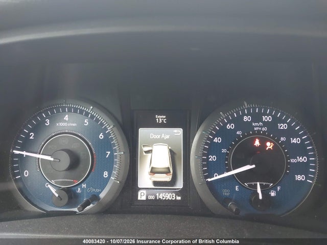 2018 Toyota Sienna Le მანქანა იყიდება აუქციონზე, vin: 5TDKZ3DCXJS921323, აუქციონის ნომერი: 40083420