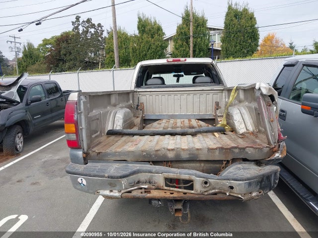 2000 Gmc New Sierra K2500 მანქანა იყიდება აუქციონზე, vin: 1GTGK29U5YE164286, აუქციონის ნომერი: 40090955