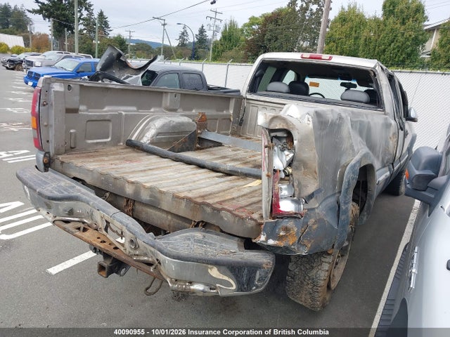 2000 Gmc New Sierra K2500 მანქანა იყიდება აუქციონზე, vin: 1GTGK29U5YE164286, აუქციონის ნომერი: 40090955