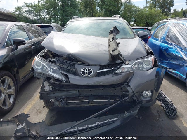 2T3WFREV8FW177966 Toyota Rav4 Xle