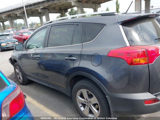 2T3WFREV8FW177966 Toyota Rav4 Xle