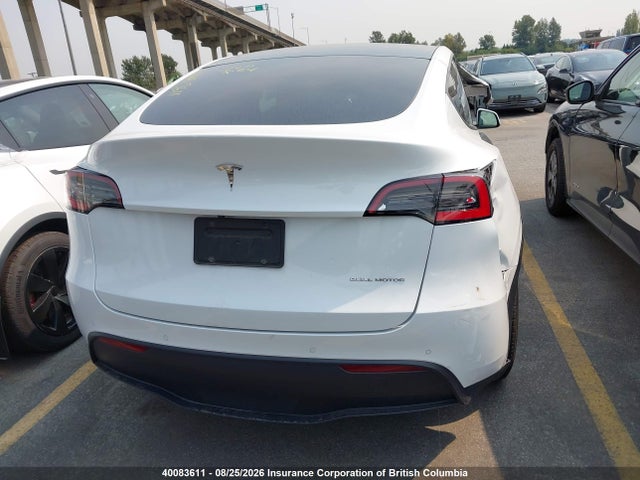 Tesla Model Y 2021 5YJYGDEE6MF091891 Image 17