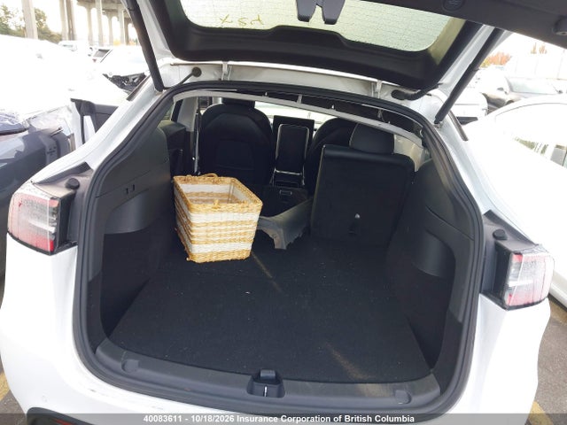 Tesla Model Y 2021 5YJYGDEE6MF091891 Image 23