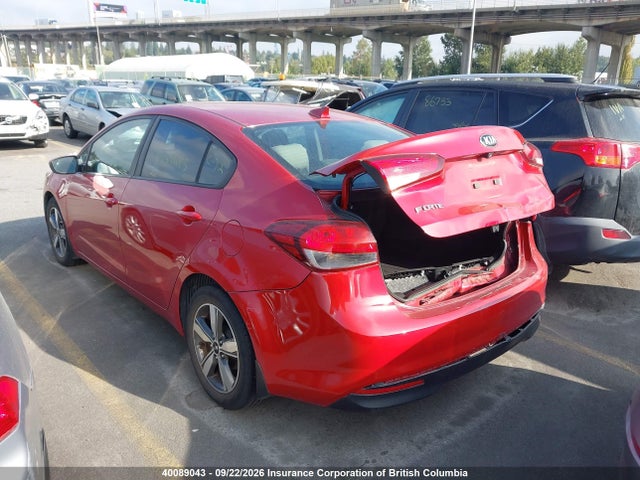 3KPFL4A78JE245898 KIA Forte Lx/s