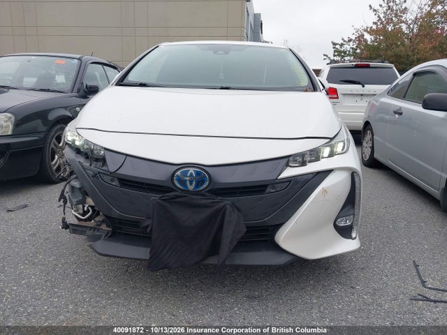Продаж на аукціоні авто 2018 Toyota Prius, vin: JTDKARFP2J3089987, номер лоту: 40091872