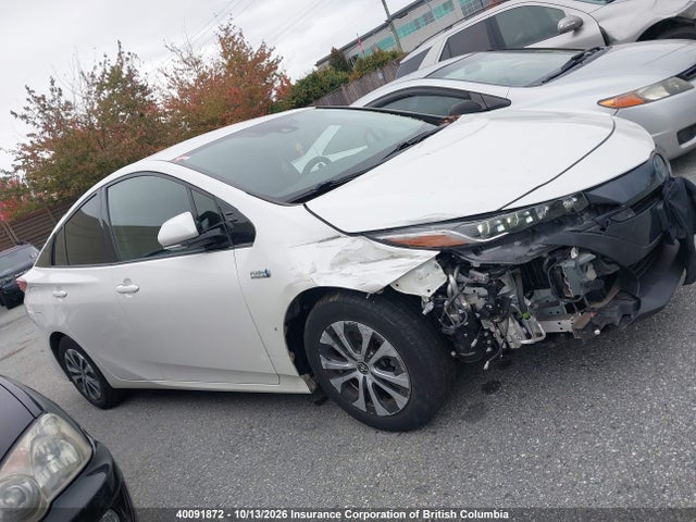 Продаж на аукціоні авто 2018 Toyota Prius, vin: JTDKARFP2J3089987, номер лоту: 40091872