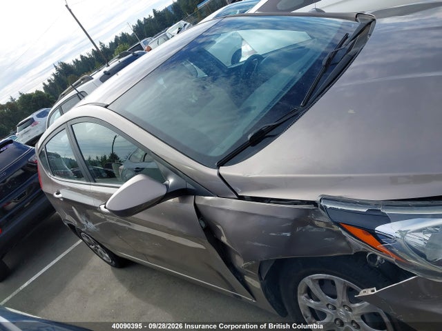 40090395 :رقم المزاد ، KMHCT5AE3DU128156 vin ، 2013 Hyundai Accent Gls/gs مزاد بيع