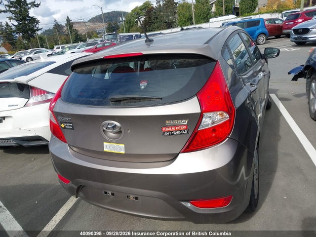 40090395 :رقم المزاد ، KMHCT5AE3DU128156 vin ، 2013 Hyundai Accent Gls/gs مزاد بيع