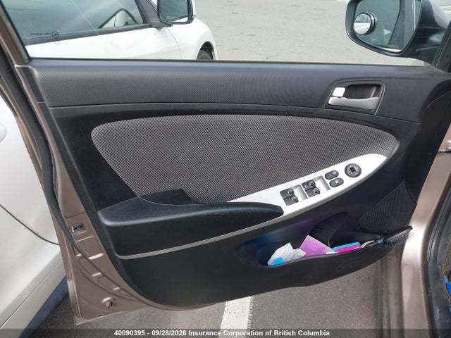 40090395 :رقم المزاد ، KMHCT5AE3DU128156 vin ، 2013 Hyundai Accent Gls/gs مزاد بيع