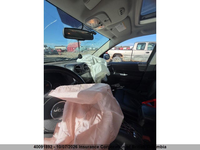 Jeep Compass Limited 2015 1C4NJDCB0FD151378 Image 17