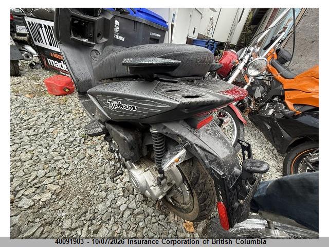 Piaggio Typhoon 50 2024 ZAPC506B5R4005075 Image 3