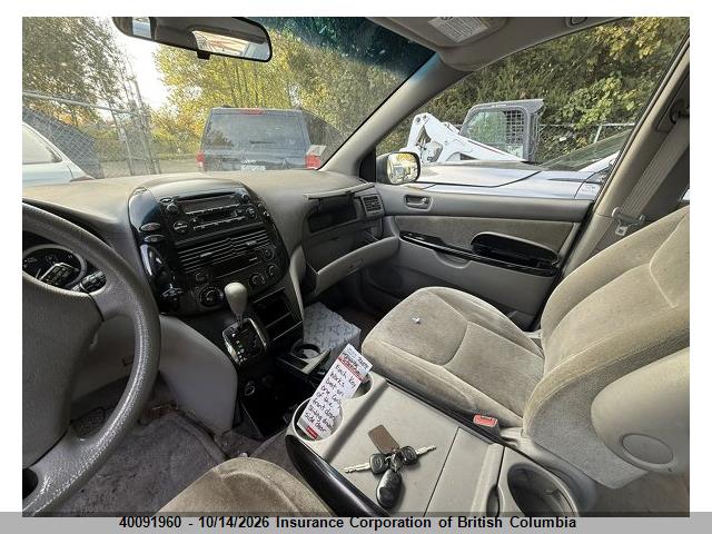 40091960 :رقم المزاد ، 5TDZA29C74S198351 vin ، 2004 Toyota Sienna Ce مزاد بيع