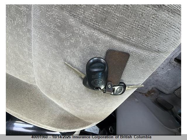 40091960 :رقم المزاد ، 5TDZA29C74S198351 vin ، 2004 Toyota Sienna Ce مزاد بيع