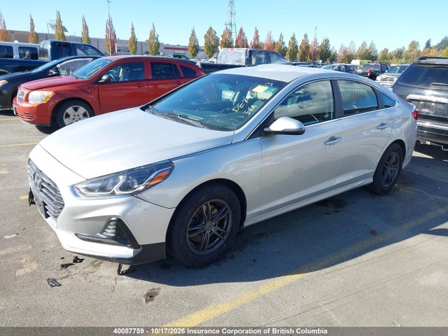 Hyundai SONATA SE 2018 5NPE24AF8JH656820 Image 2