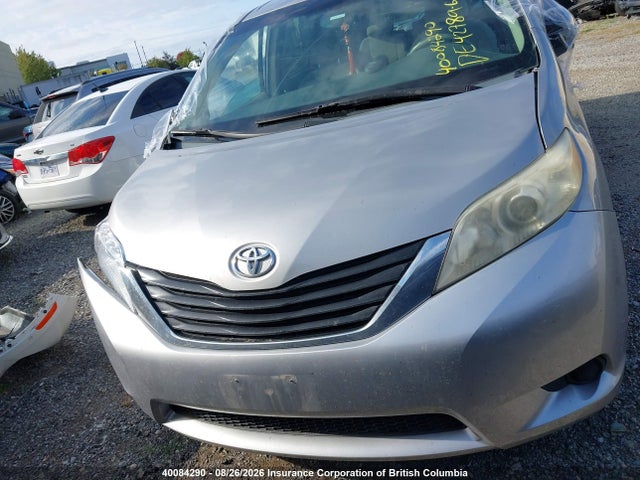 Aukcja sprzedaży 2011 Toyota Sienna Le, vin: 5TDKK3DC3BS032983, numer aukcji: 40084290
