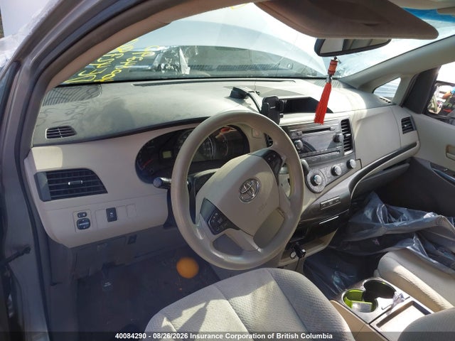 Aukcja sprzedaży 2011 Toyota Sienna Le, vin: 5TDKK3DC3BS032983, numer aukcji: 40084290