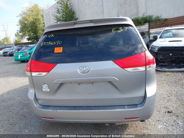 Aukcja sprzedaży 2011 Toyota Sienna Le, vin: 5TDKK3DC3BS032983, numer aukcji: 40084290