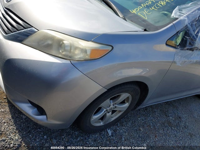 Aukcja sprzedaży 2011 Toyota Sienna Le, vin: 5TDKK3DC3BS032983, numer aukcji: 40084290