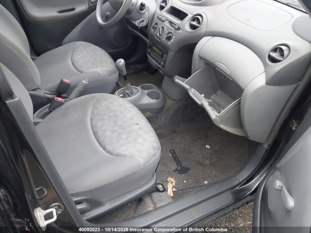 40092023 :رقم المزاد ، JTDBT1238Y5014918 vin ، 2000 Toyota Echo مزاد بيع