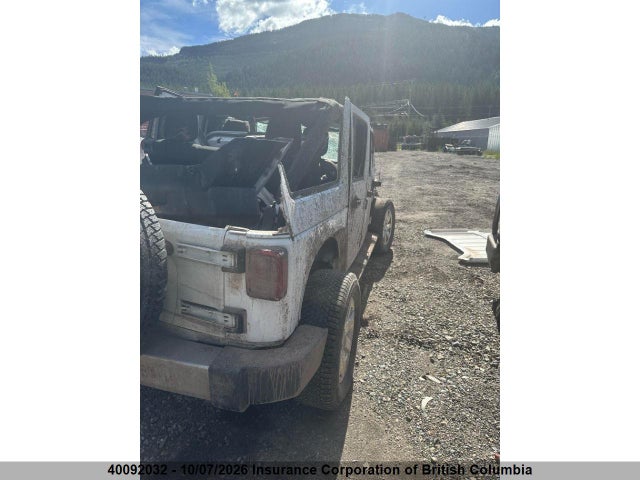 2018 Jeep Wrangler Unlimited Sahara მანქანა იყიდება აუქციონზე, vin: 1C4BJWEG6JL915174, აუქციონის ნომერი: 40092032