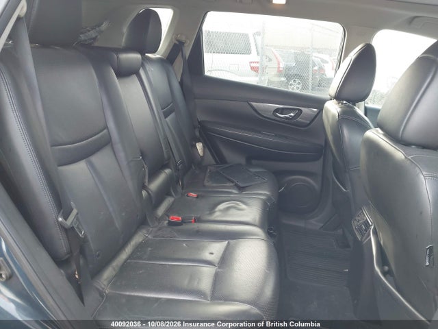 Продаж на аукціоні авто 2015 Nissan Rogue, vin: 5N1AT2MV2FC795262, номер лоту: 40092036