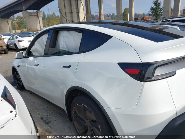 Tesla Model Y 2026 XP7YGDEE2TB870914 Image 15