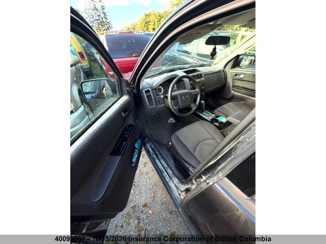 2011 Mazda Tribute I მანქანა იყიდება აუქციონზე, vin: 4F2CY0C71BKM00333, აუქციონის ნომერი: 40092067
