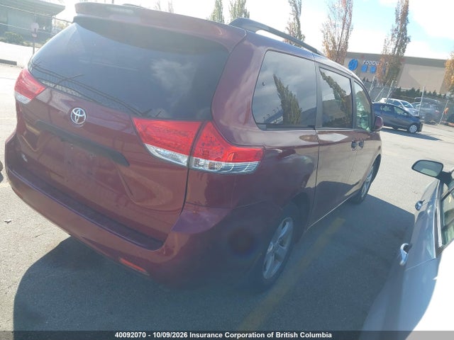 Продаж на аукціоні авто 2011 Toyota Sienna V6 7 Passenger, vin: 5TDZK3DC8BS172042, номер лоту: 40092070