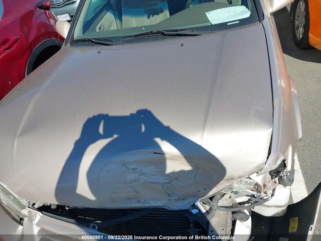 40088901 :رقم المزاد ، 4T1BG22KXWU843330 vin ، 1998 Toyota Camry Ce/le/xle مزاد بيع