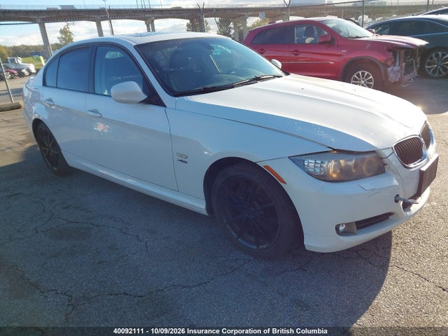 40092111 :رقم المزاد ، WBAPK7C58BA821298 vin ، 2011 Bmw 328i مزاد بيع