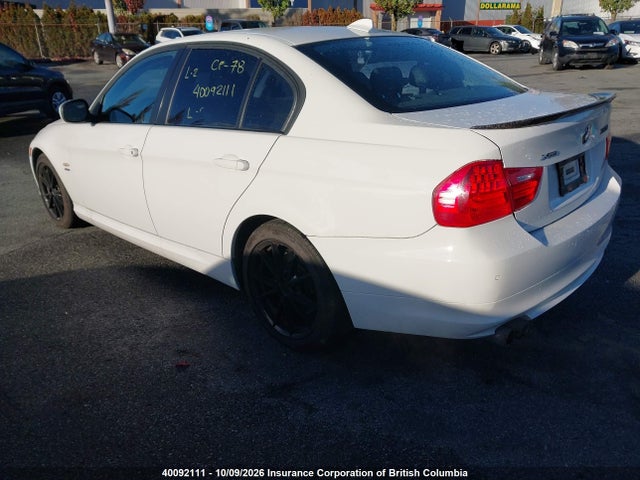 40092111 :رقم المزاد ، WBAPK7C58BA821298 vin ، 2011 Bmw 328i مزاد بيع