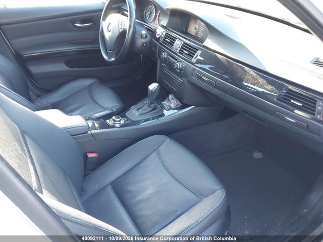 40092111 :رقم المزاد ، WBAPK7C58BA821298 vin ، 2011 Bmw 328i مزاد بيع