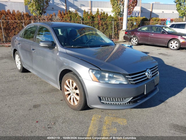 Продажа на аукционе авто 2013 Volkswagen Passat S, vin: 1VWAH7A39DC004192, номер лота: 40092118