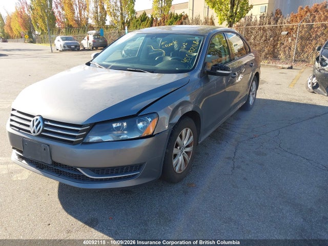 Продажа на аукционе авто 2013 Volkswagen Passat S, vin: 1VWAH7A39DC004192, номер лота: 40092118