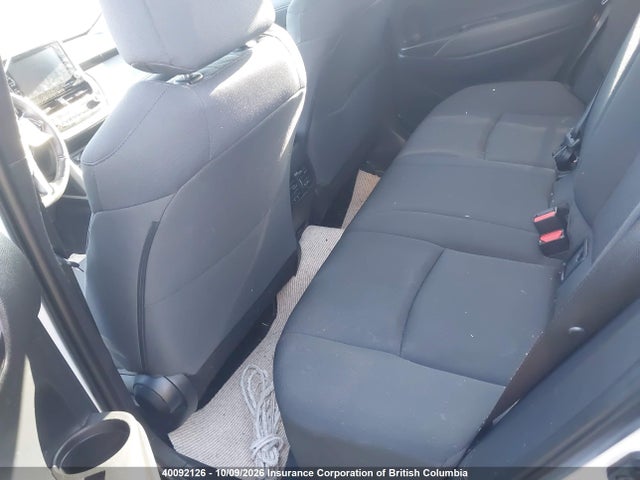 40092126 :رقم المزاد ، 7MUBAABGXNV019896 vin ، 2022 Toyota Corolla Cross Le مزاد بيع
