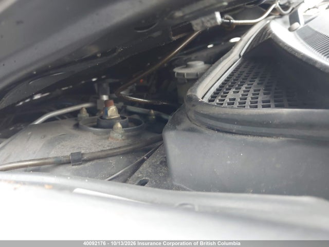 2004 Acura 1.7el Premium მანქანა იყიდება აუქციონზე, vin: 2HHES36874H002129, აუქციონის ნომერი: 40092176