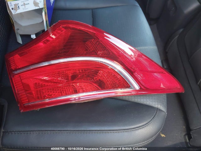 40088790 :رقم المزاد ، 5XYZUDLA8FG272712 vin ، 2015 Hyundai Santa Fe Sport مزاد بيع