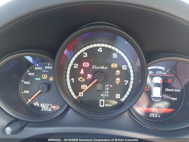 WP1AF1A57FLB95684 Porsche Macan Turbo