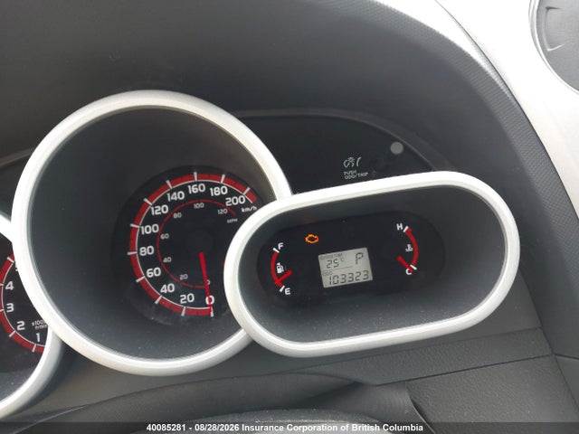 40085281 :رقم المزاد ، 2T1KU4EE6CC815483 vin ، 2012 Toyota Matrix مزاد بيع