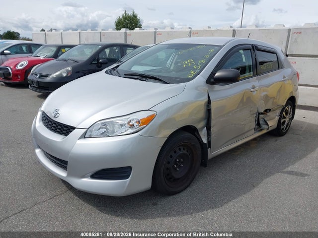 40085281 :رقم المزاد ، 2T1KU4EE6CC815483 vin ، 2012 Toyota Matrix مزاد بيع
