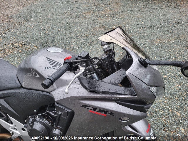 40092190 :رقم المزاد ، MLHPC4420F5200118 vin ، 2015 Honda Cbr500 Ra-abs مزاد بيع