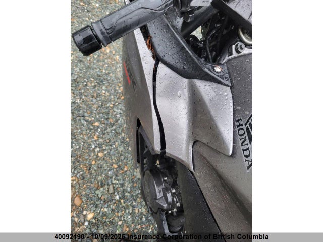 40092190 :رقم المزاد ، MLHPC4420F5200118 vin ، 2015 Honda Cbr500 Ra-abs مزاد بيع