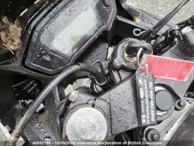 40092190 :رقم المزاد ، MLHPC4420F5200118 vin ، 2015 Honda Cbr500 Ra-abs مزاد بيع