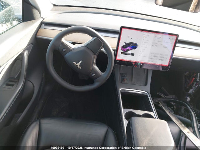 Tesla Model Y 2021 5YJYGAEE7MF256488 Image 22