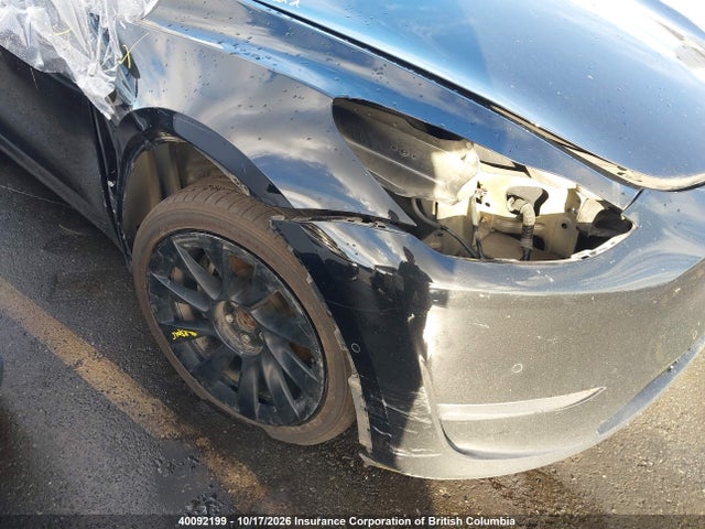 Tesla Model Y 2021 5YJYGAEE7MF256488 Image 6
