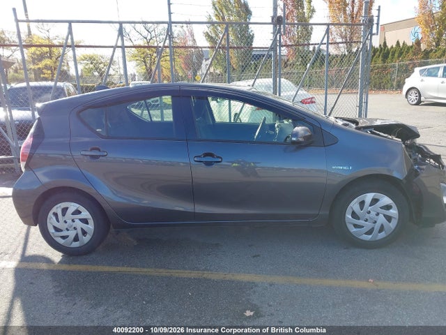 Toyota Prius 2016 JTDKDTB30G1126272 Image 14